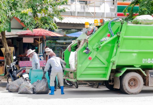 Loading recyclable furniture into a low-emission van